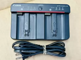 1170c002 Canon Genuine Oem Lc-e19 Battery Charger For Lp-e19 Pack - Excellent