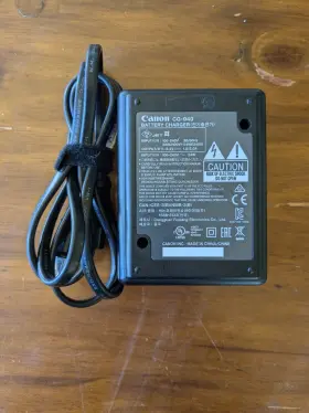 Bp-975 Canon Cg-940 Genuine Battery Charger Original For Camera C100 C300 955 #2