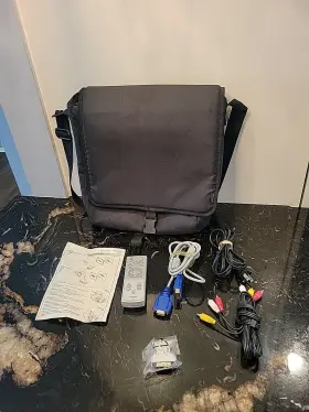 Lv-7385 Canon Multimedia Projector #2