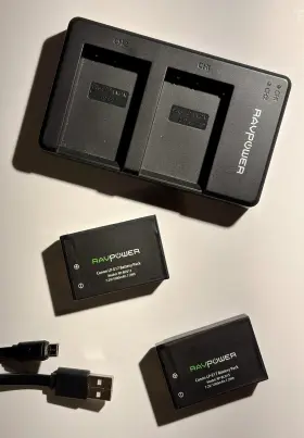 Rp-bc013 Canon Lp-e17 Battery Pack Charger And 2 Batteries - Ravpower