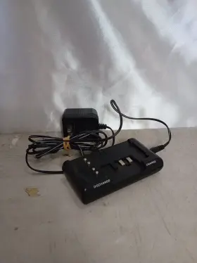 Ucs5 Canon Pre-owned Unbranded Battery Charger For Tested Functional