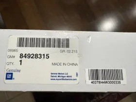 84928315 Chevy Oem New Cadillac Battery Charger Parts Number # In Box
