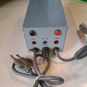 64322 Cine 60 9400 Vintage Battery Fast Charger Ser/64322 Model Powers Up Not Tested