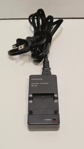 Np-45a Fujifilm Bc-45 Genuine Rapid Battery Charger For Fuji Np-45 Or Np-50