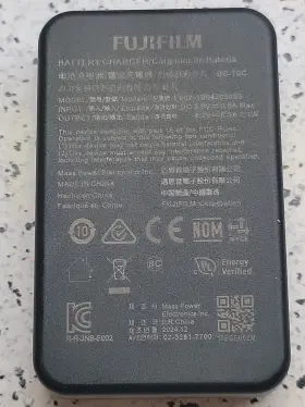 Fujifilm E002-1b042050s5 Oem Battery Charger Model Bc-70c