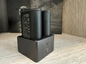 Vh1ch Hasselblad Battery Charger 2 X2d Batteries Mint