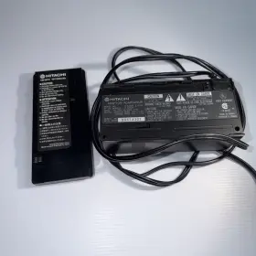 A-c25at Hitachi Camcorder Battery Charger 14v 1.2a Ac Adapter And A - Used