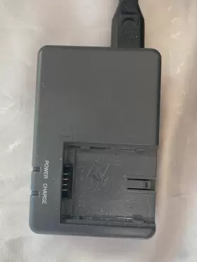 Dz-acs1 Hitachi Oem Authentic Ac Adapter Battery Charger Model #2