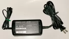 Vm-ace5a Hitachi Vm-ace4a Ac Adaptor # Battery Charger 8.4v Output Excellent Condition #2