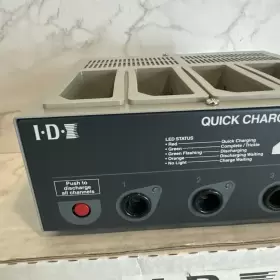 Bp-90 Idx Quick Charger/discharger 400 Battery Charger 4 Position Np-type And #3