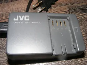 Aa-vf8kr Jvc Genuine Battery Charger And Cord 7.2v 1.12a Free Shipping #2