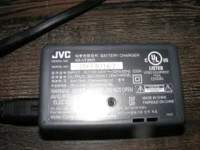 Aa-vf8kr Jvc Genuine Battery Charger And Cord 7.2v 1.12a Free Shipping #3