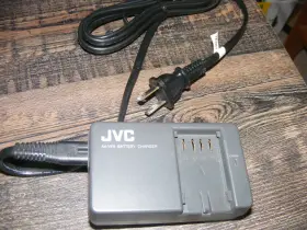 Aa-vf8kr Jvc Genuine Battery Charger And Cord 7.2v 1.12a Free Shipping