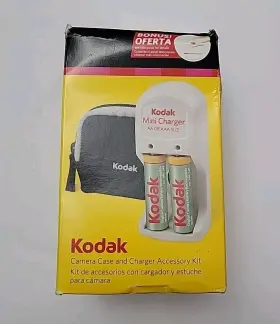 109-7609 Kodak Battery Charger And Camera Case New - Open Box