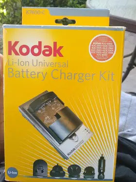 K7600-c Kodak Battery Charger Kit Li-lon Universal