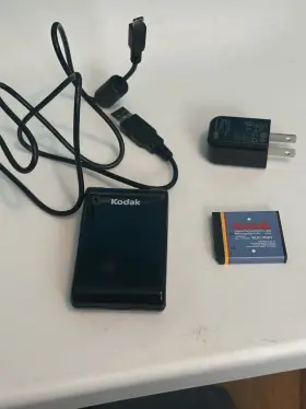 K7700 Kodak Genuine Digital Camera Battery Charger