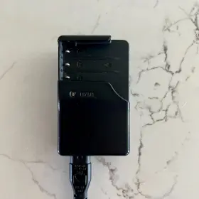 Dr-bc-k4 Konica Genuine Original Camera Battery Charger Oem