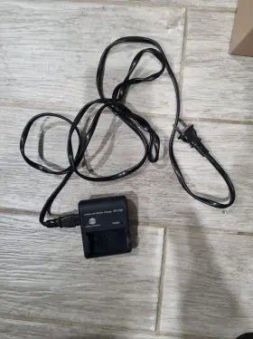 Bc-700 Konica Minolta Camera Inc. Lithium-ion Battery Charger Output 4.2v 650ma Untested #2