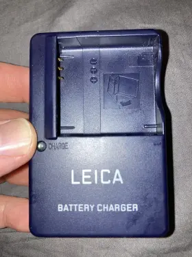 Bc-dc6-u Leica Oem Clux-3 Charger Used Wall Only No Battery Included