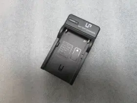 V617u Lp Chjvcpana Cv25u Battery Charger Sony F550/750/960 Fm50/70/90 Panasonic Vbd1 Vbd2 Jvc V607u
