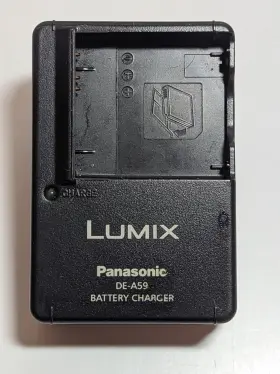 De-a59b Lumix Genuine Ac Adapter Battery Wall Charger Power Supply 4.2-0.65a
