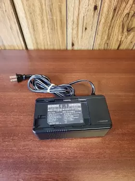 Vac-160u Minolta Genuine Original Ac Adapter Battery Charger Oem #3