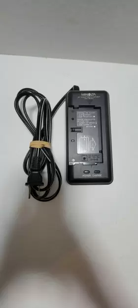 Vac-400u Minolta Ac Adapter/charger
