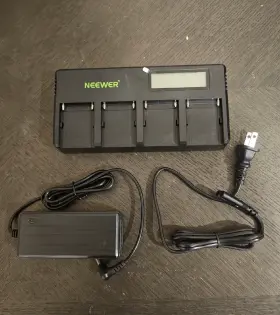 10100458 Neewer 4-channel Np-f Battery Charger With Lcd Display For Sony Np-f550 F570