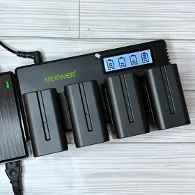 66600600 Neewer Four 6600mah Np-f970 Replacement Batteries With 4-channel Battery Charger