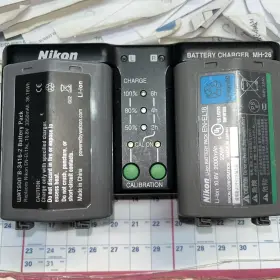 B-3416 Nikon Used Battery Charger Mh-26 With Two Batter And Watson