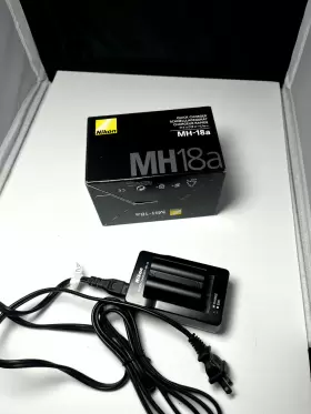Mh-18 Nikon Battery With Charger