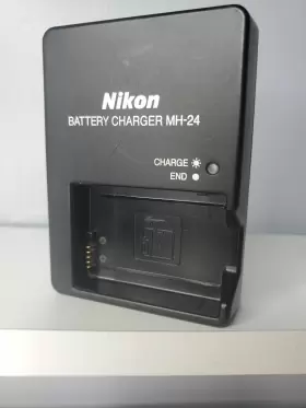 En-el14 Nikon Mh-24ch Genuine Oem Mh-24 Battery Charger #2