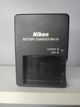 En-el14 Nikon Mh-24ch Genuine Oem Mh-24 Battery Charger