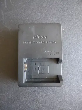 Enel25 Nikon Mh-32 Genuine Original Charger For Battery Z Series Z50 Fc Camera
