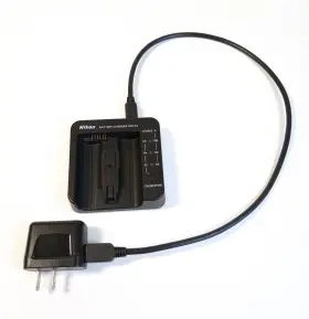 En-el18a Nikon Mh-33 Genuine Oem Battery Charger For En-el18 Or