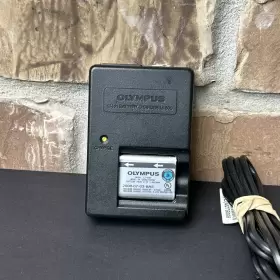 Li-60c Olympus Li-ion Camera Battery Charger Oem With #2