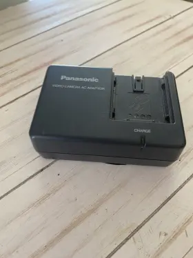 0631 Panasonic 0698 8.4v Battery Charger Base Vsk 0650 0651 Power Adapter Camera