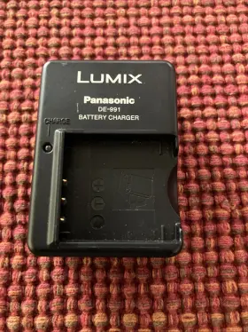 Dmw-bcb7 Panasonic De-991 Genuine Lumix Battery Charger From Japan