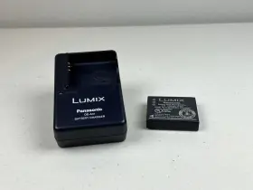 Cga-s005a Panasonic De-a41 Genuine Oem Lumix Battery Charger W #2