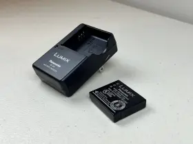 Cga-s005a Panasonic De-a41 Genuine Oem Lumix Battery Charger W #3