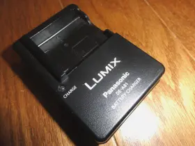 Dmw-bcj13 Panasonic De-a81 Genuine Lumix Camera Battery Charger For Lx5 Lx7