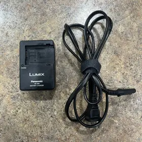 Dmw-bmb9e Panasonic De-a84 Original A83 Charger For Dmc-fz70 Fz72 Fz40 Fz60 Fz62