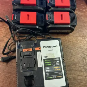 Panasonic Eyol80 Charger &3-ey9l60 Batt And 1-ey9l80 Used