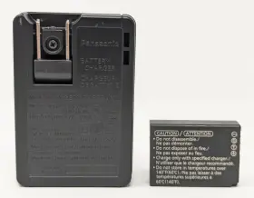 Dmw-bcg10pp Panasonic Vsk0768 Lumix De-a65 Battery Charger With - Tested Working #2