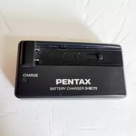 D-bc72 Pentax - Li-ion Camera Battery Charger No Power Cord
