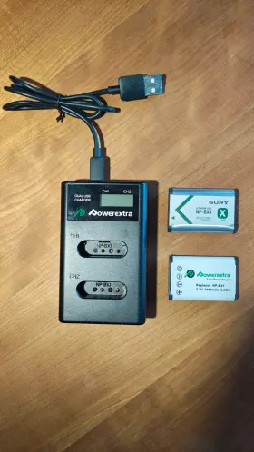 Np-bx1 Powerextra Ds-bx1 Digital Battery Charger Plus Batteries Used