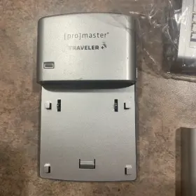 5370 Pro Master Promaster Traveler Charger For Mirrorless Camera Batteries