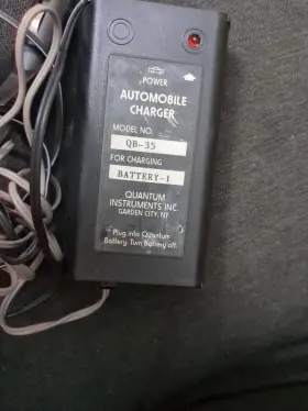 Quantum Instruments Qb-35 Vehicle Charger For Model