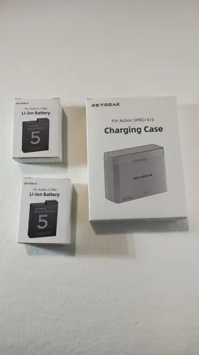 Reygeak Ch-action5-02 Charging Case 2x Li-ion Battery For Dji Action 5 Pro 2100mah White