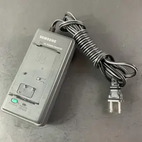 Aa-e4n Samsung - -6v Vtr 8.5v Batt Camcorder Charger Ac Hotfoot Tested